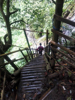 trekking ke coban sewu
