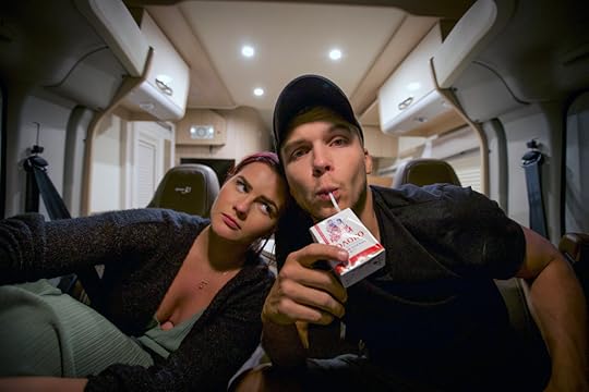 merilin-taimre-paljas-porgand-blogi-postitus-reis-reisimine-matka-auto-buss-valgevene-minsk-daugavpils-läti-ukraina-kiiev-tšernobõl-viisa-camping