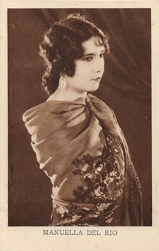 Manuela Del Rio, Kivou