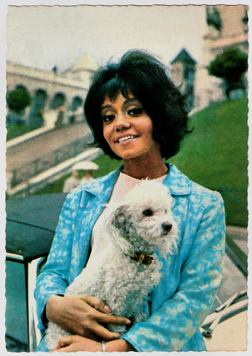 Nancy Holloway (1932-2019)