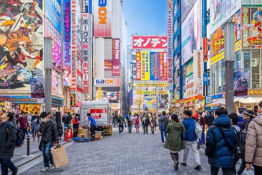 Crowds in Akiba