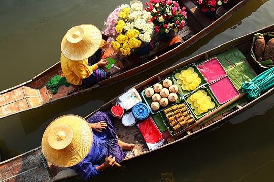 Two vendors at Damnoen Saduak Floating Market