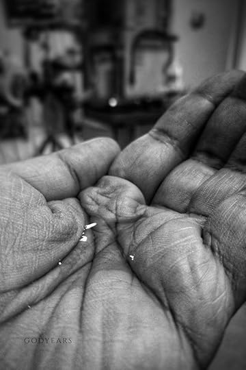 2 ml of water in a palm