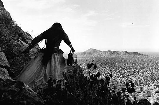Graciela Iturbide, Mujer Àngel, Desierto de Sonora (Angel Woman, Sonoran Desert)