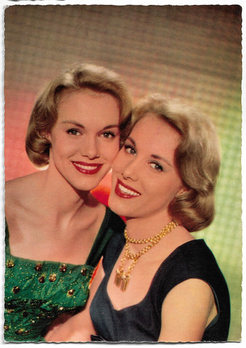 Alice & Ellen Kessler in Scherben bringen Glück (1957)