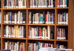 assimilation to a new community, moving, how to find a new life, unpacking boxes in a house, making a new home, 10 tips for a successful move, <br />