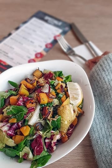 paljas-porgand-merilin-taimre-vapiano-restoran-arvustus-ladies-night-pasta-salat-pitsa-kaalulangetus-tervislik-vegan-toit