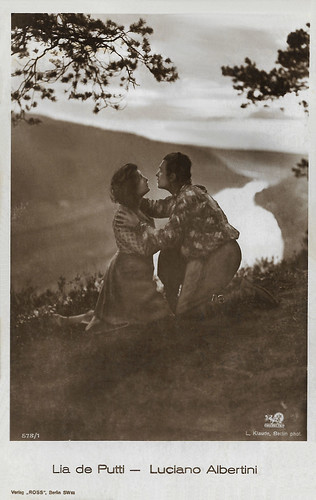 Luciano Albertini and Lya de Putti in Die Schlucht des Todes (1923)