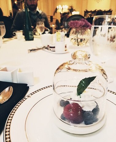 Allusion to The Bell Jar here.