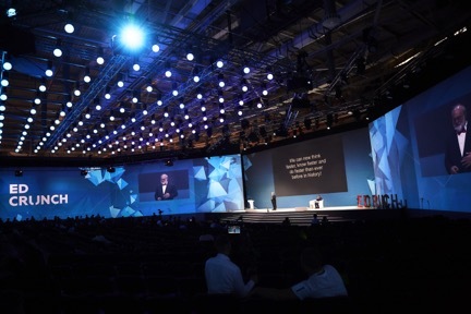 Futurist Speaker Thomas Frey Blog: Professional Speaker Is Alternative To College Degree