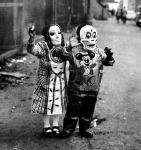 A pair of halloween participants