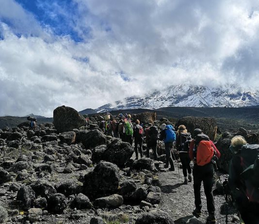 Kilimanjaro beklimmen met War Child