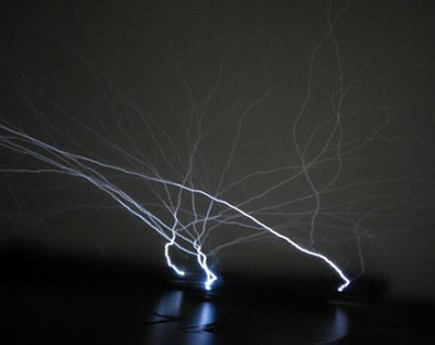 fuoco-di-santelmo-scopriamo-cose-questo-strano-bagliore-bluastro-durante-i-temporali