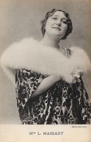 Léontine Massart