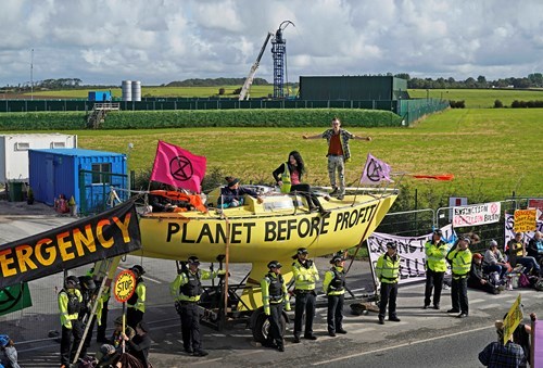 feature-fracking-1.jpg
