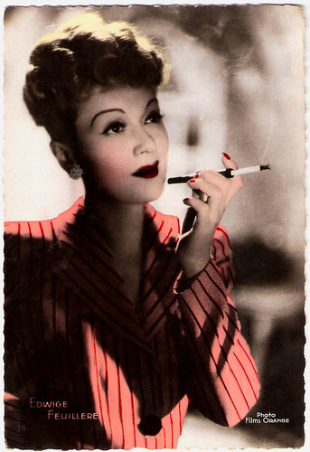 Edwige Feuillère in L'honorable Catherine (1943)