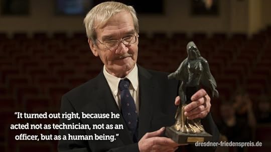 Stanislav Petrov receiving an award