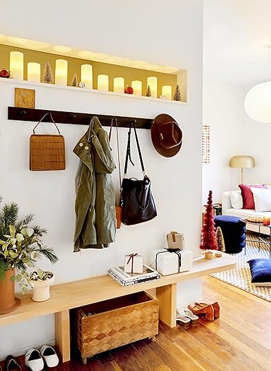 Emily Henderson minimal christmas decorating ideas4