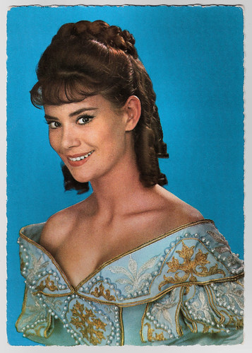 Claudine Auger (1941-2019)