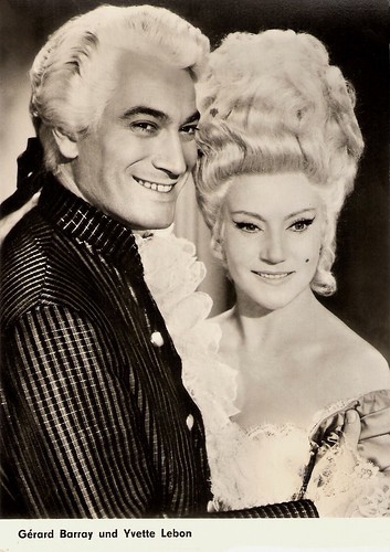 Gérard Barray and Yvette Lebon in La máscara de Scaramouche (1963)