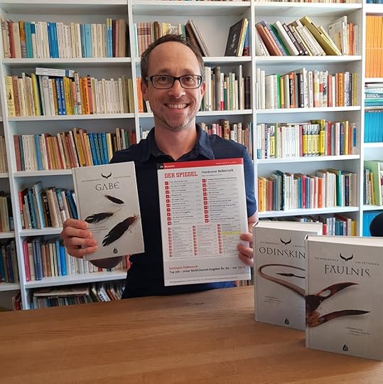 Say hi to Knut Reinoss from Arctis Verlag, my brilliant German publisher, proudly presenting Der Spiegel bestseller list.