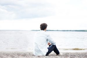 man using smart goals to develop a mindset for success
