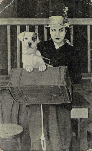 Edna Purviance in A Dog's Life (1918)