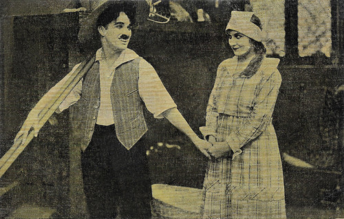 Charlie Chaplin and Edna Purviance in A Dog's Life (1918)