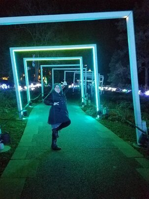 8 sailor moon pose.jpg