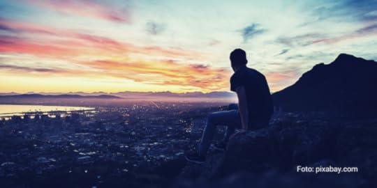 Eine Bank vor einem Wurmloch in einem mystischen Wald. Sternenlicht flutet die Bank.