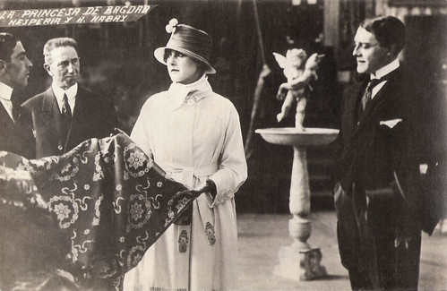 Hesperia and André Habay in La principessa di Bagdad (1918)