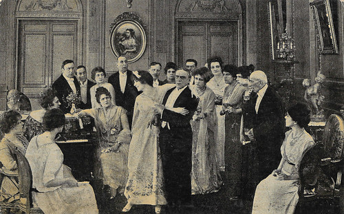 Suzanne Grandais in Midinettes (1917)