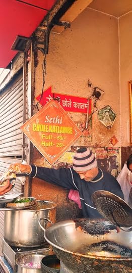 sethis, katlamma, roti, chole, bhature, kulche, naan, dehradun, uttarakhand, balochis, pizza, paltan bazaar, kotwali