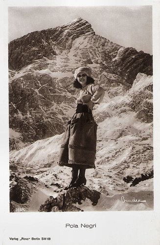 Pola Negri in Die Bergkatze (1921)