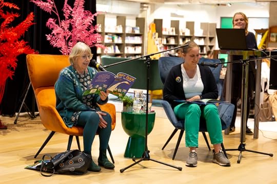 Petr Horacek Joyce Dunbar-6