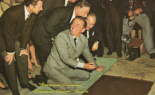 Kirk Douglas, Footprint Ceremony Grauman's Chinese Theatre