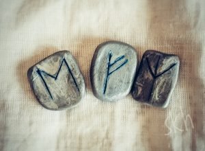 The Weekly Runecast for 9 February 2020 on Intentional Insights- by S. Kelley Harrell, Soul Intent Arts #theweeklyrune