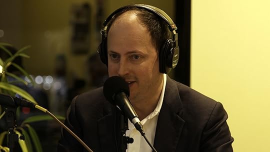 FiveThirtyEight Politics Podcast: Bernie Sanders wins New Hampshire