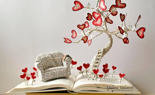 Malena-Valcarcel-Sculptures-recycled-books-e1477454957594