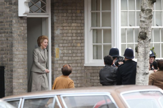 Gillian-anderson-margaret-thatcher-the-crown-1580812708