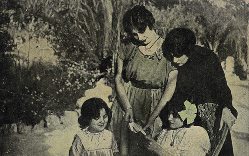 Yvette Andreyor in La déserteuse (1917)