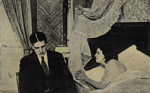 René Cresté and Yvette Andreyor in La déserteuse (1917)