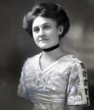 Ina Eloise Young, trailblazing sports editor