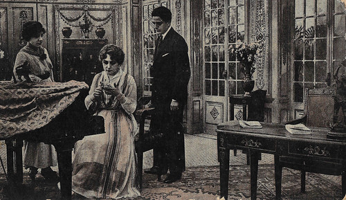 Gabrielle Robinne, Henri Bosc and Andrée Pascal in Le mot de l'énigme (1916)