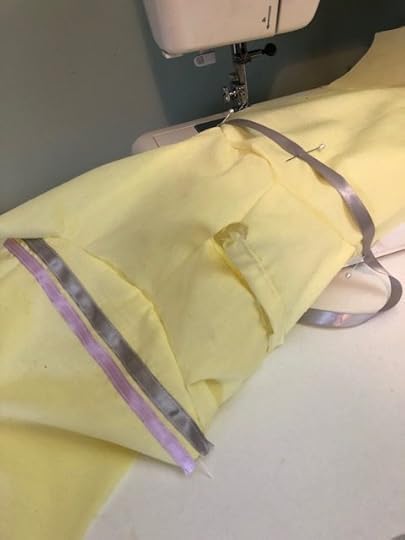 Sewing sleeve stripes