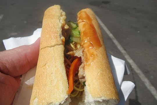 chow-mein-sandwich