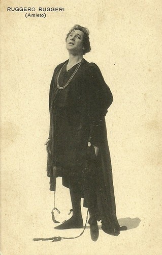 Ruggero Ruggeri as Hamlet/ Amleto