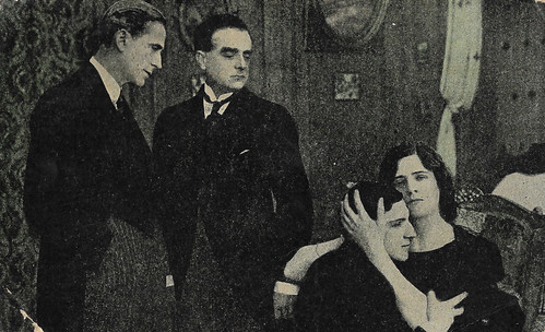 Georges Tréville, René Rocher and Jeanne Delvair in Blessée au coeur (1917)
