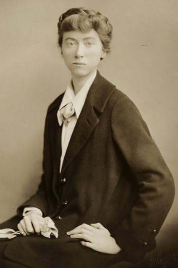 poet Marianne Moore young