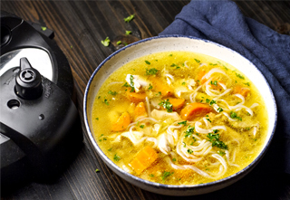 low-carb chicken noodle soup